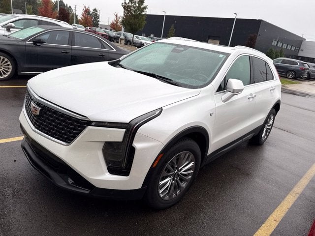 2024 Cadillac XT4 AWD Premium Luxury