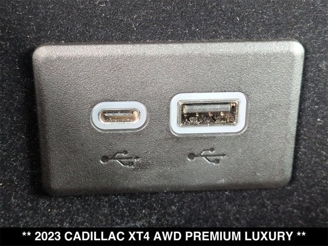 2023 Cadillac XT4 AWD Premium Luxury