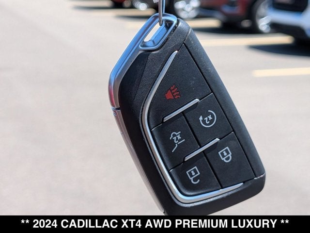 2024 Cadillac XT4 AWD Premium Luxury
