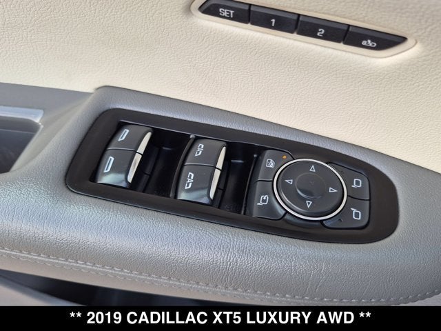2019 Cadillac XT5 Luxury AWD