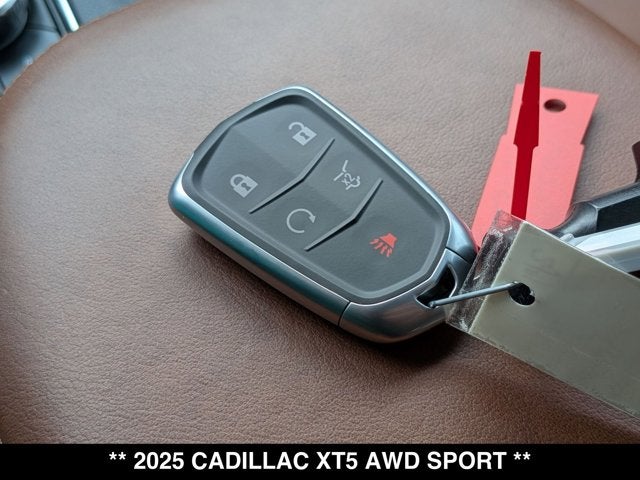 2025 Cadillac XT5 AWD Sport