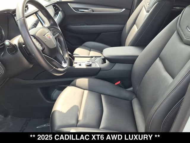 2025 Cadillac XT6 AWD Luxury