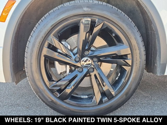 2024 Volkswagen Tiguan SE R-Line Black