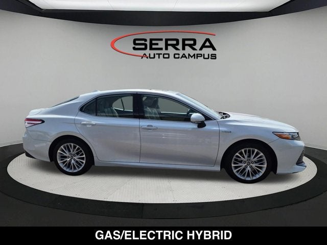 2019 Toyota Camry Hybrid XLE