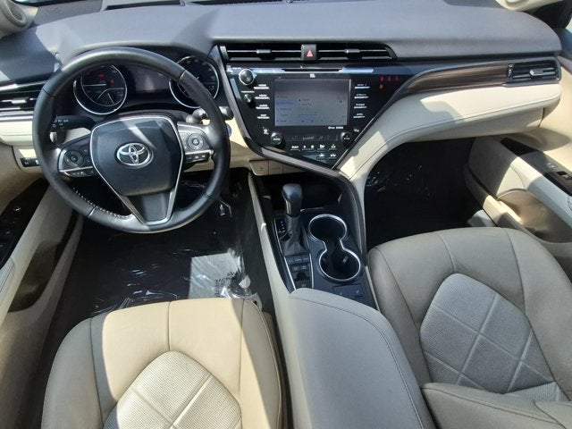 2019 Toyota Camry Hybrid XLE
