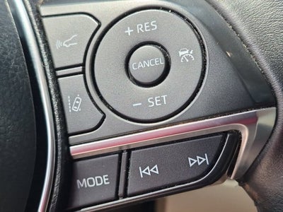 2019 Toyota Camry Hybrid XLE