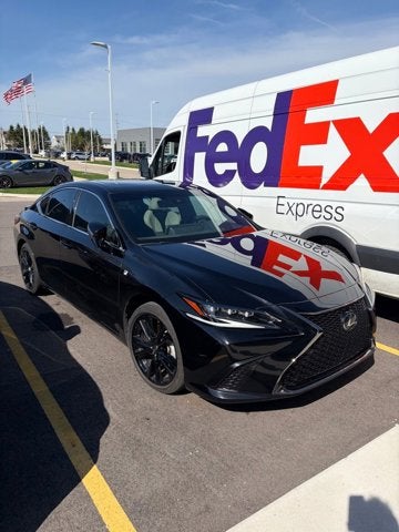 2023 Lexus ES 300h ES 300h F SPORT Handling