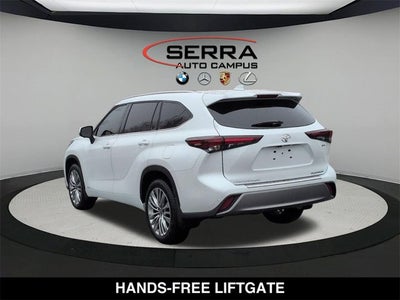 2025 Toyota Highlander Hybrid Platinum