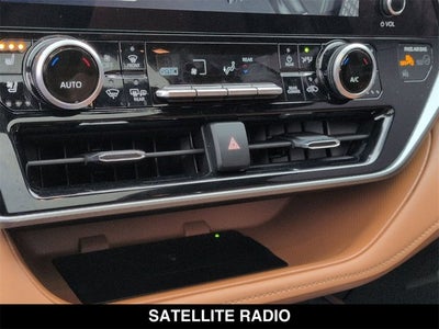 2025 Toyota Highlander Hybrid Platinum