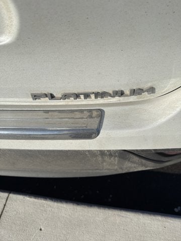 2025 Toyota Highlander Hybrid Platinum