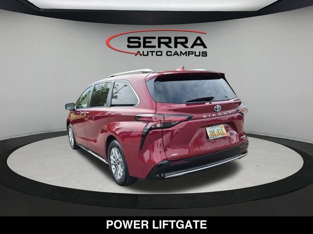 2022 Toyota Sienna Platinum