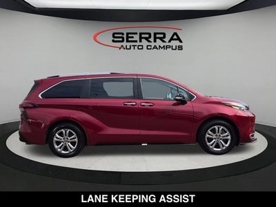 2022 Toyota Sienna Platinum