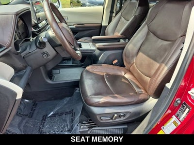 2022 Toyota Sienna Platinum