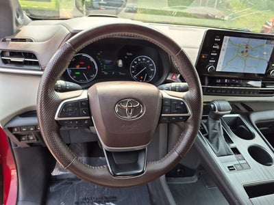 2022 Toyota Sienna Platinum