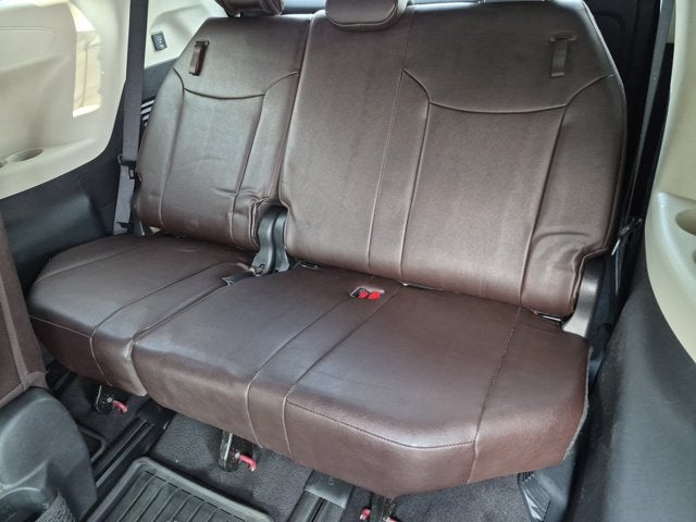 2022 Toyota Sienna Platinum