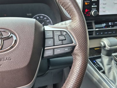 2022 Toyota Sienna Platinum