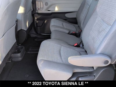 2022 Toyota Sienna LE