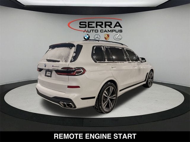 2023 BMW X7 M60i