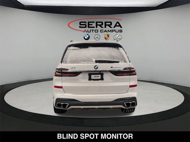 2023 BMW X7 M60i
