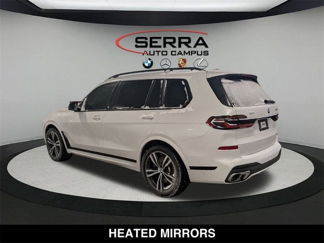 2023 BMW X7 M60i
