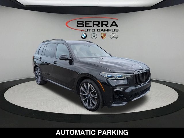 2022 BMW X7 M50i