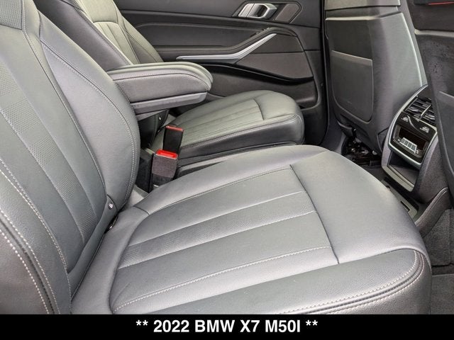 2022 BMW X7 M50i