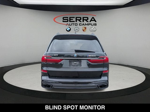 2022 BMW X7 M50i