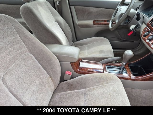 2004 Toyota Camry LE