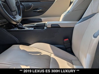 2019 Lexus ES 300h ES 300h Luxury