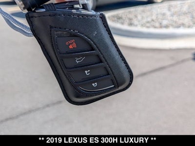 2019 Lexus ES 300h ES 300h Luxury