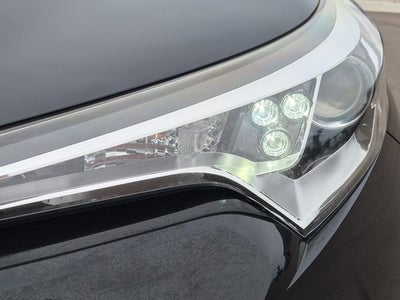 2018 Toyota C-HR XLE Premium
