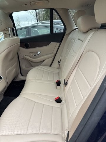 2022 Mercedes-Benz GLC 300 GLC 300