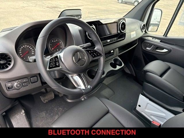 2025 Mercedes-Benz Sprinter Cargo Van 2500 Standard Roof I4 Diesel 144" RWD