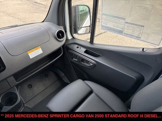2025 Mercedes-Benz Sprinter Cargo Van 2500 Standard Roof I4 Diesel 144" RWD