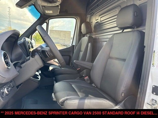 2025 Mercedes-Benz Sprinter Cargo Van 2500 Standard Roof I4 Diesel 144" RWD
