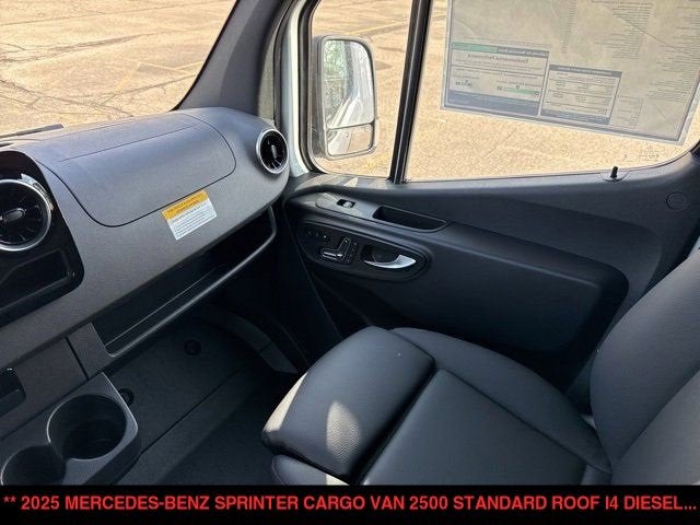 2025 Mercedes-Benz Sprinter Cargo Van 2500 Standard Roof I4 Diesel 144" RWD