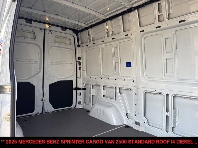 2025 Mercedes-Benz Sprinter Cargo Van 2500 Standard Roof I4 Diesel 144" RWD