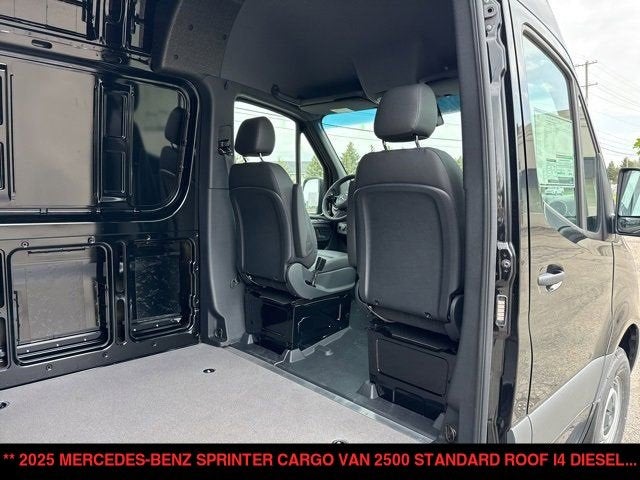 2025 Mercedes-Benz Sprinter Cargo Van 2500 Standard Roof I4 Diesel 144" RWD