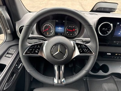 2025 Mercedes-Benz Sprinter Cargo Van 2500 Standard Roof I4 Diesel HO 144" RWD