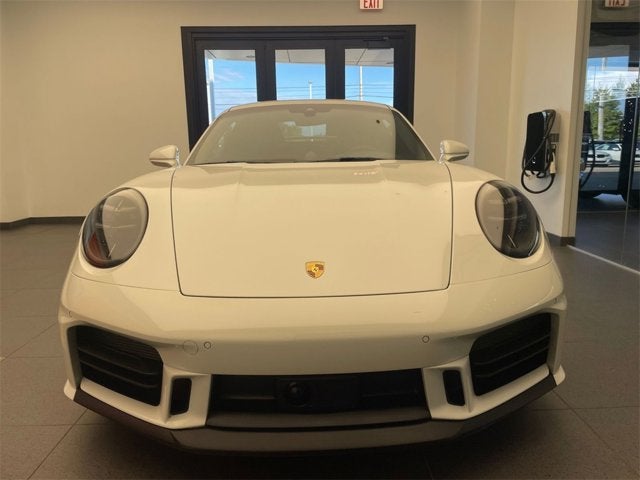 2025 Porsche 911 Carrera