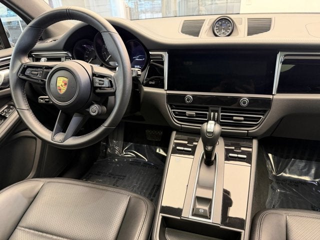 2024 Porsche Macan T