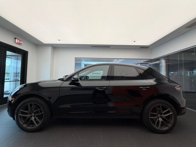 2024 Porsche Macan T