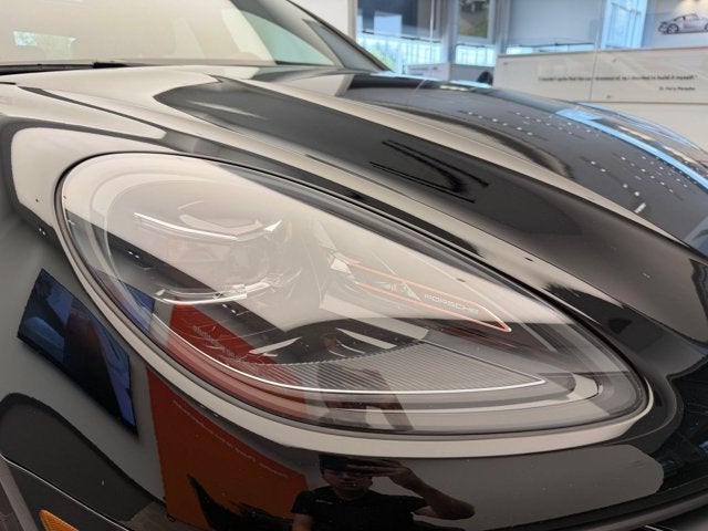 2024 Porsche Macan T