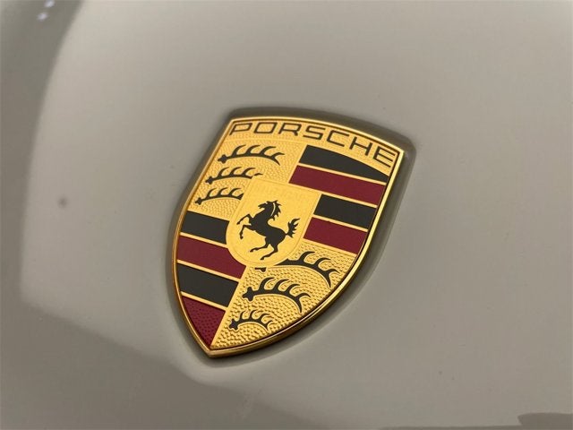 2025 Porsche Macan Base