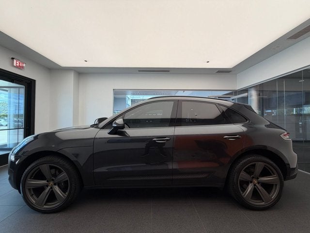 2022 Porsche Macan Base
