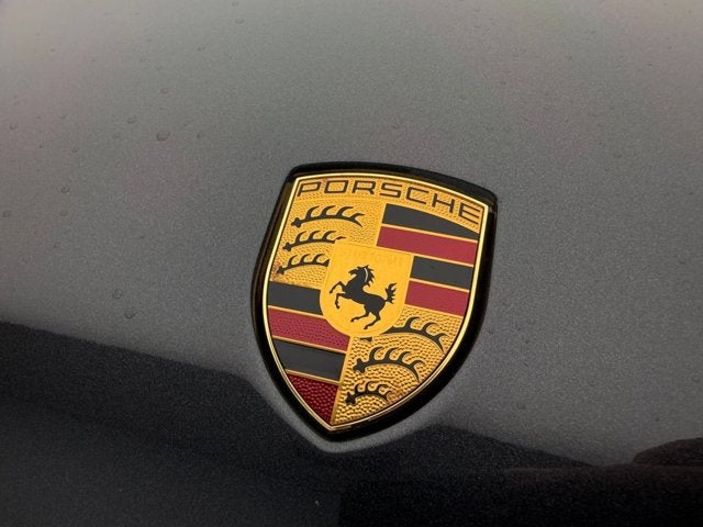 2022 Porsche Macan Base