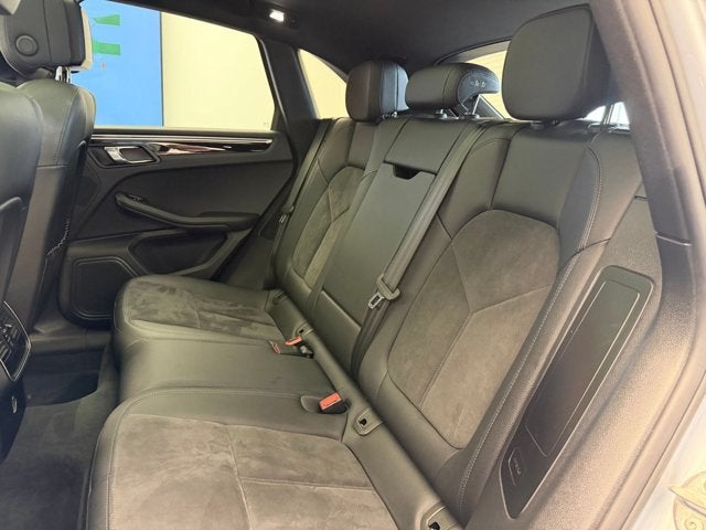 2017 Porsche Macan Base