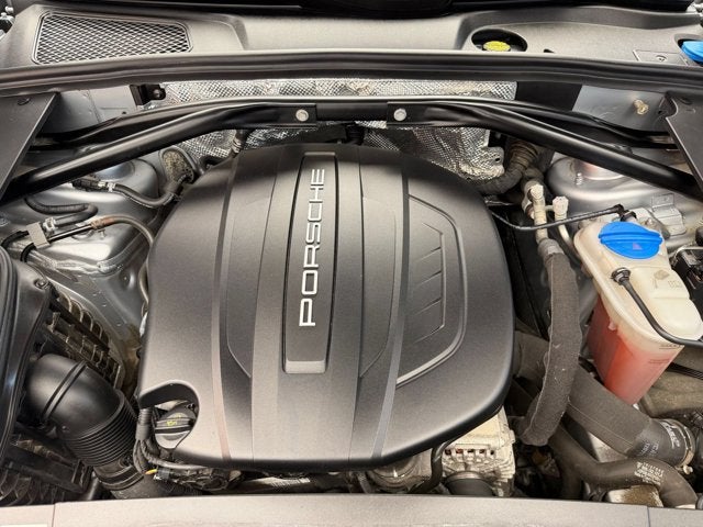 2017 Porsche Macan Base