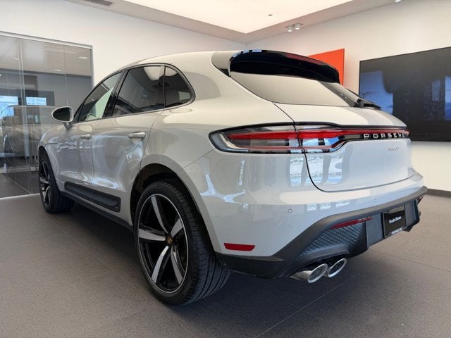 2026 Porsche Macan Base