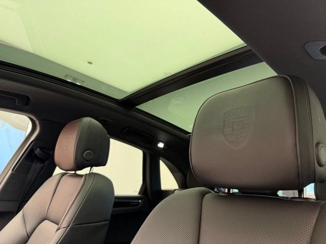 2026 Porsche Macan T